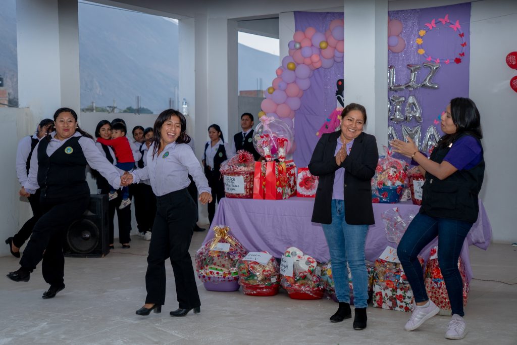 “IESTP PACARÁN CELEBRÓ EL DÍA DE LA MADRE CON EMOTIVO HOMENAJE Y PRESENTACIONES ARTÍSTICAS DE LOS ESTUDIANTES”