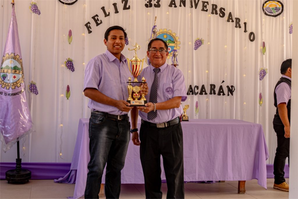 “IESTP PACARÁN PREMIÓ A LOS CAMPEONES DEPORTIVOS Y RECIBIÓ A INSTITUCIONES INVITADAS EN UNA JORNADA DE INTEGRACIÓN Y COMPETENCIA”